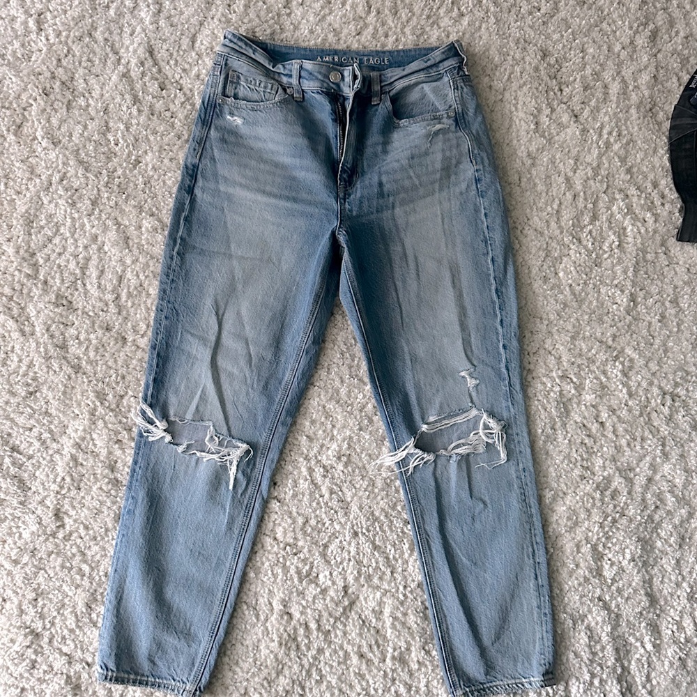 American Eagle Mom Jeans